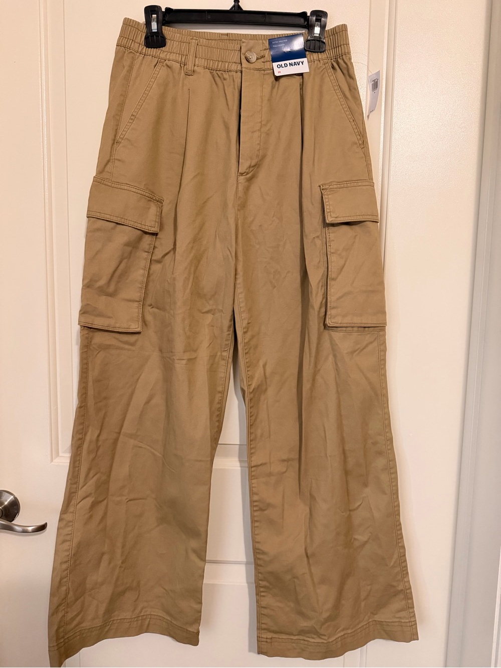 Old Navy Wide-Leg Cargo Pants in Khaki